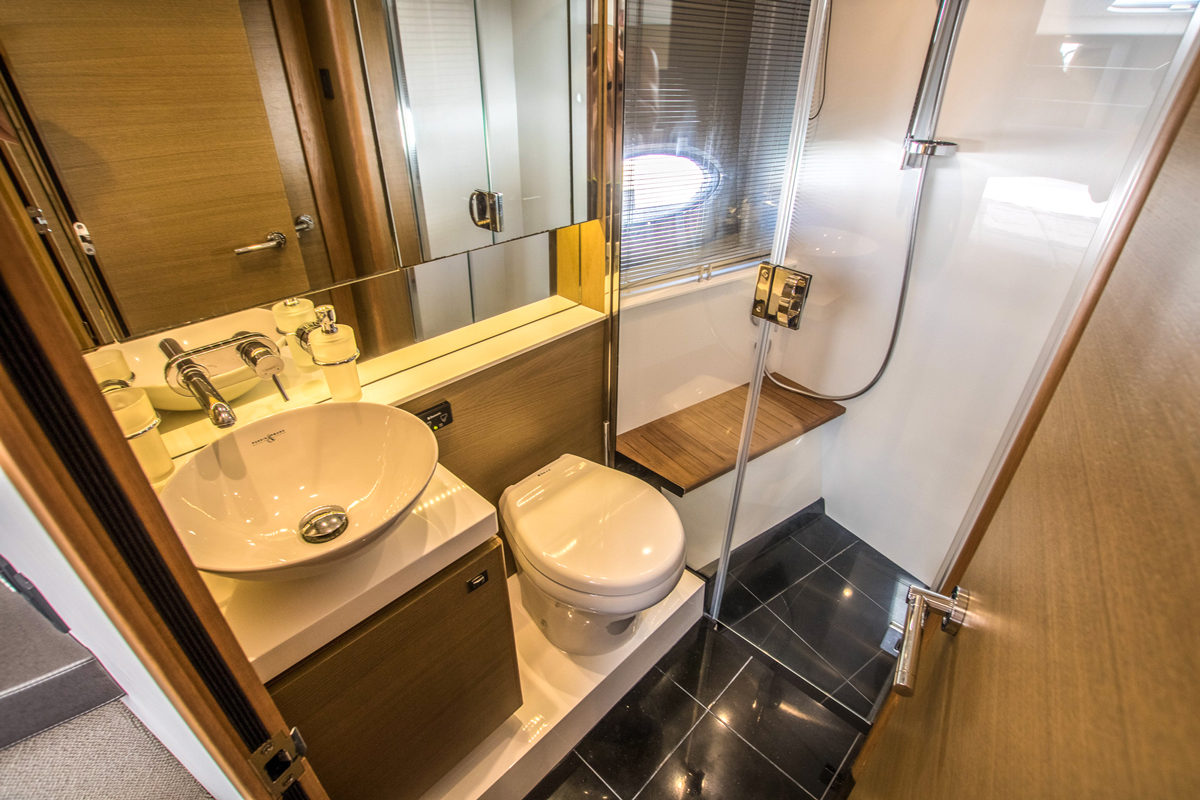 Princess V39 master cabin